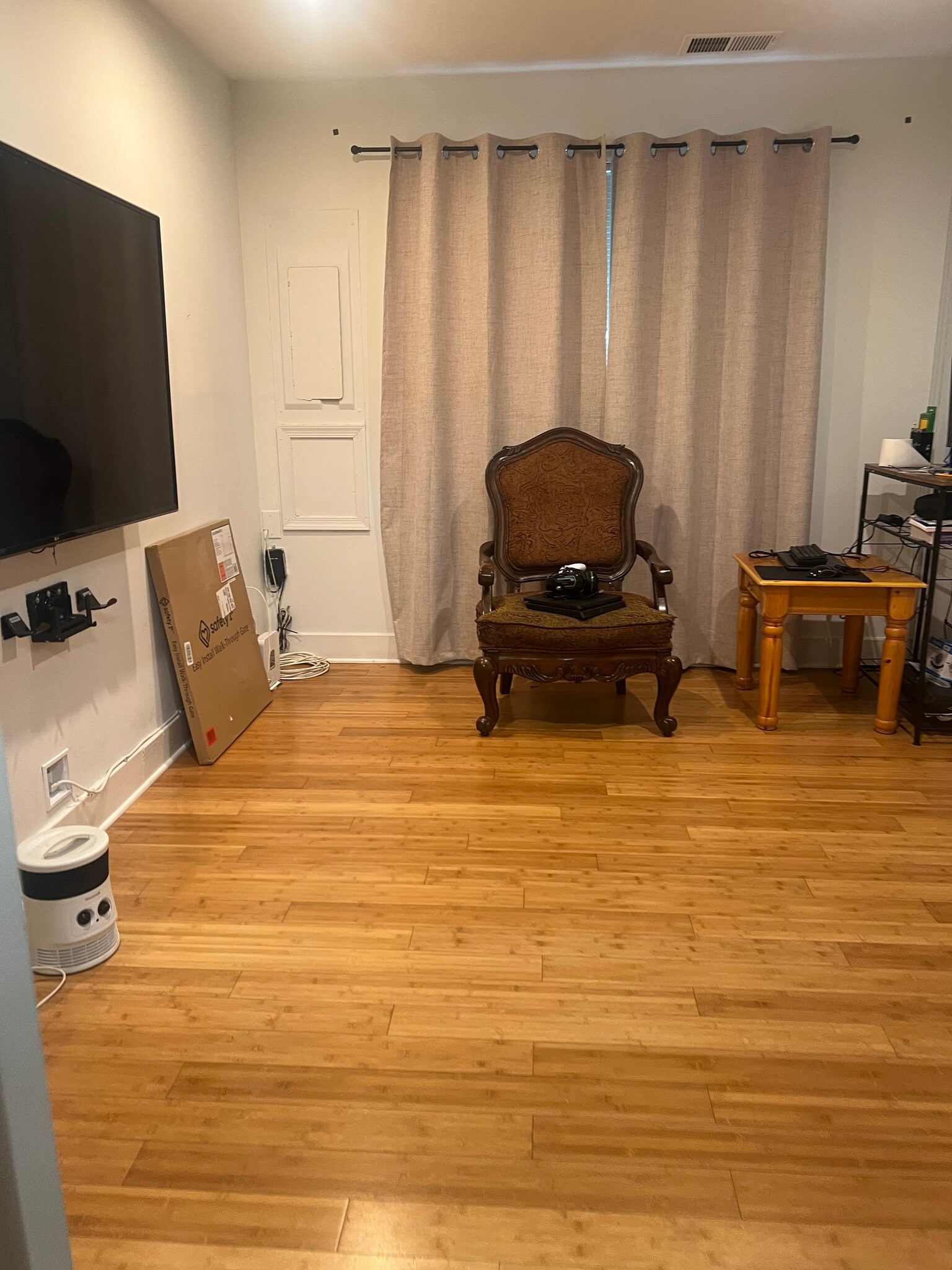 Building Photo - 8226 Castlebury Ter