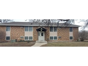 Building Photo - 417 3rd St SE
