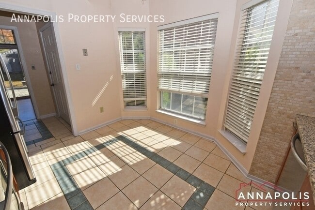 Building Photo - 969 Windwhisper Ln