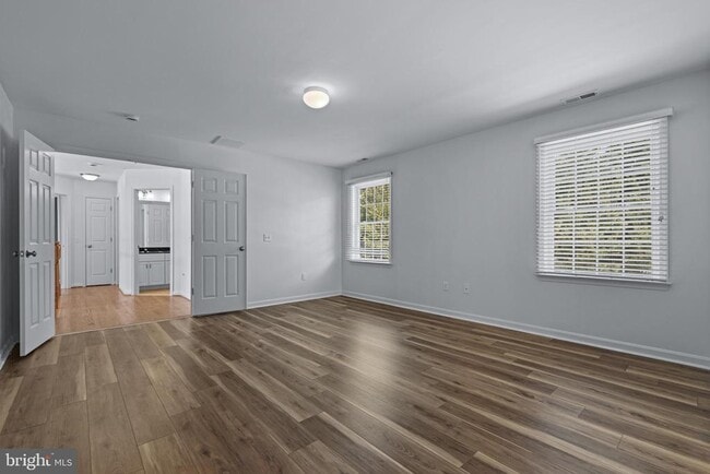 Building Photo - 4018 Tiber Falls Dr