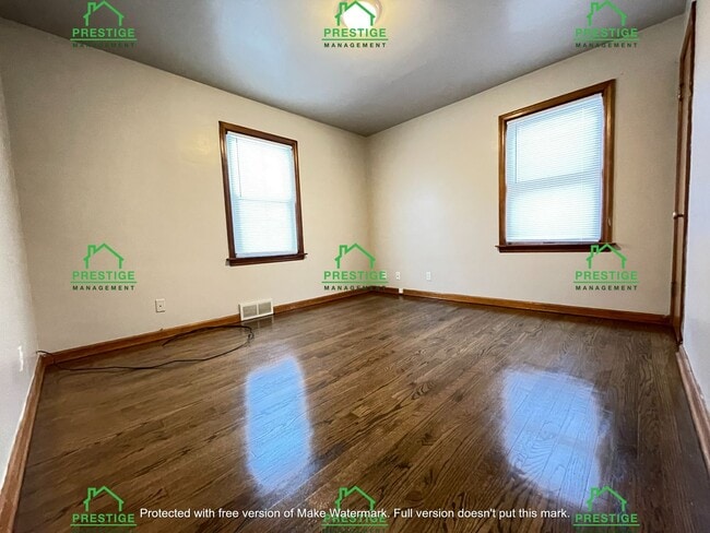 Building Photo - 3 Bedroom Hammond Home