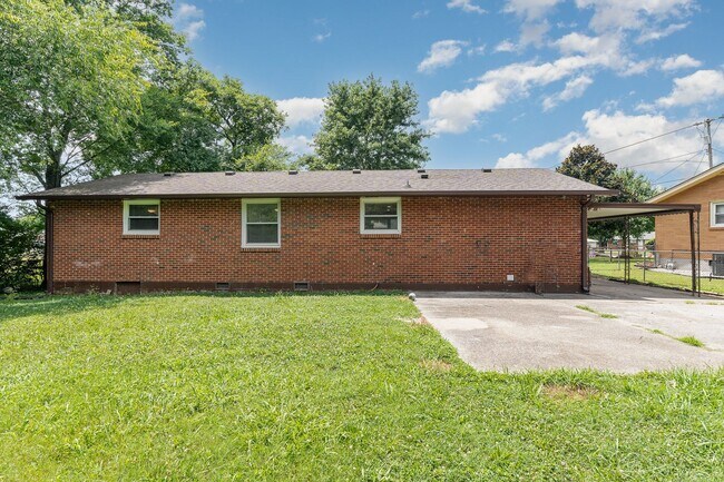 Building Photo - Lovely 3 Bedroom in Parkview Estates!
