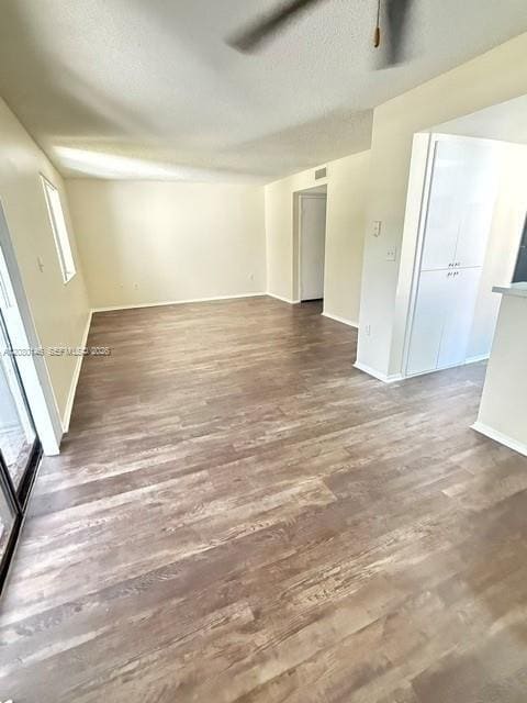 Building Photo - 8331 Coral Lake Dr