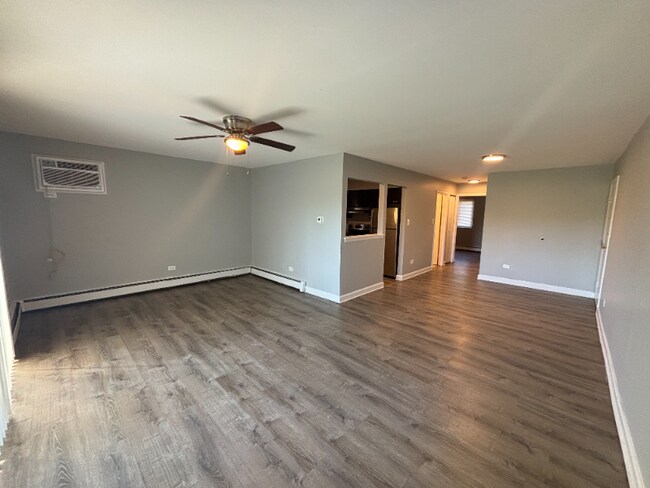 Building Photo - 4542 Heartland Dr