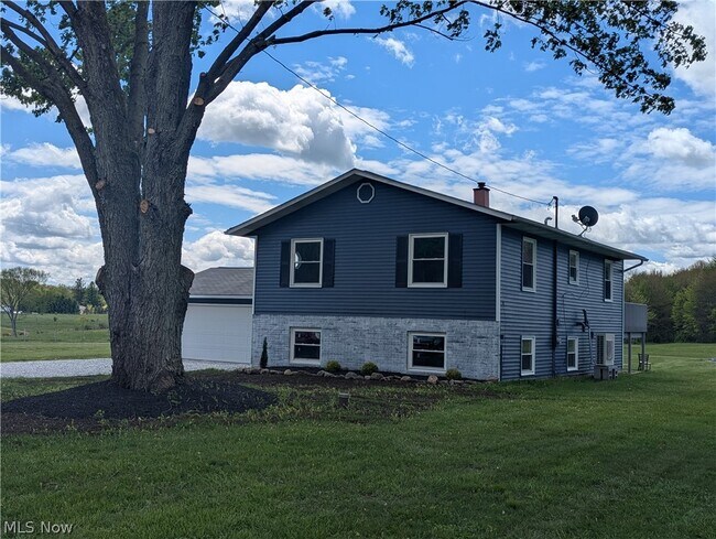 Building Photo - 17536 Hosmer Rd