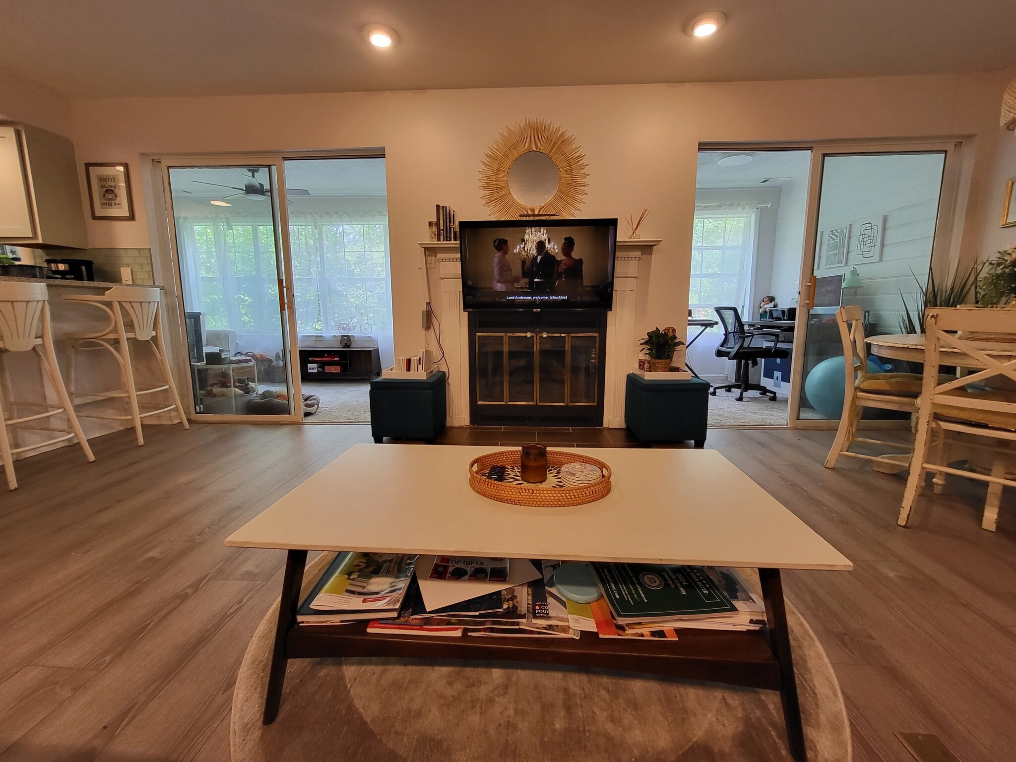Living room - 72 Sutton Pl