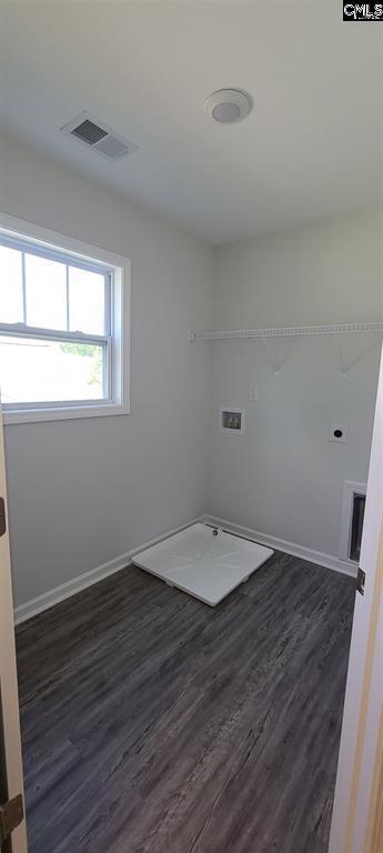 Building Photo - 428 Mahasset Court