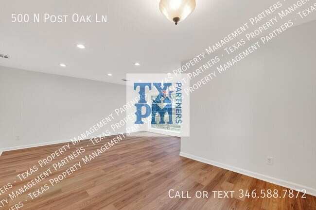 Building Photo - 500 N Post Oak Ln