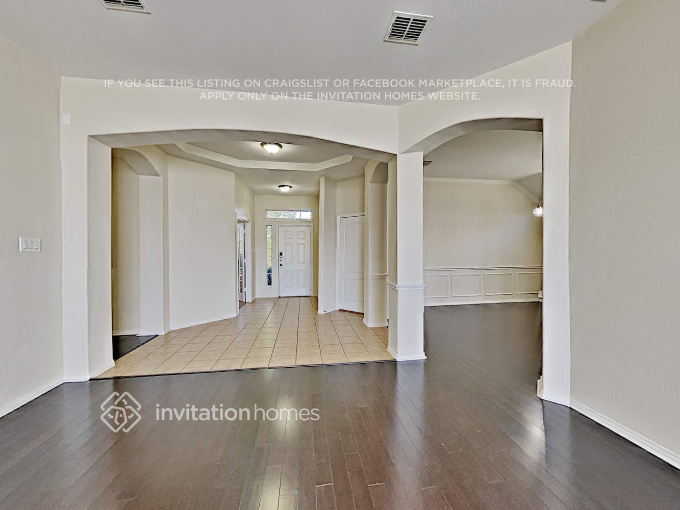 Building Photo - 3724 Queenswood Ct
