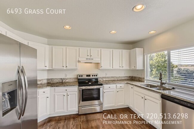 Building Photo - 6493 Grass Ct