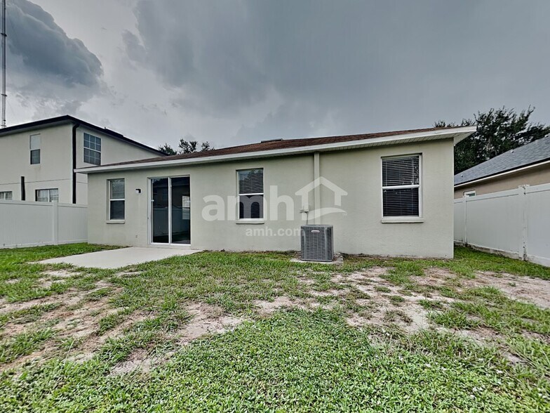 Building Photo - 10424 Frog Pond Dr