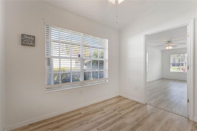 Building Photo - 615 Juniper Way