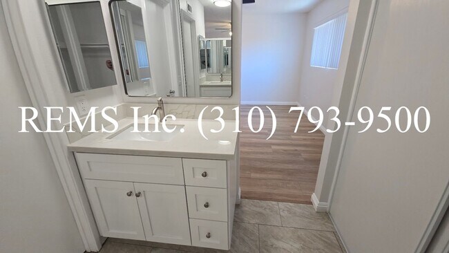 Building Photo - Fully Remodeled Single Family Home with Garage and Private Yard