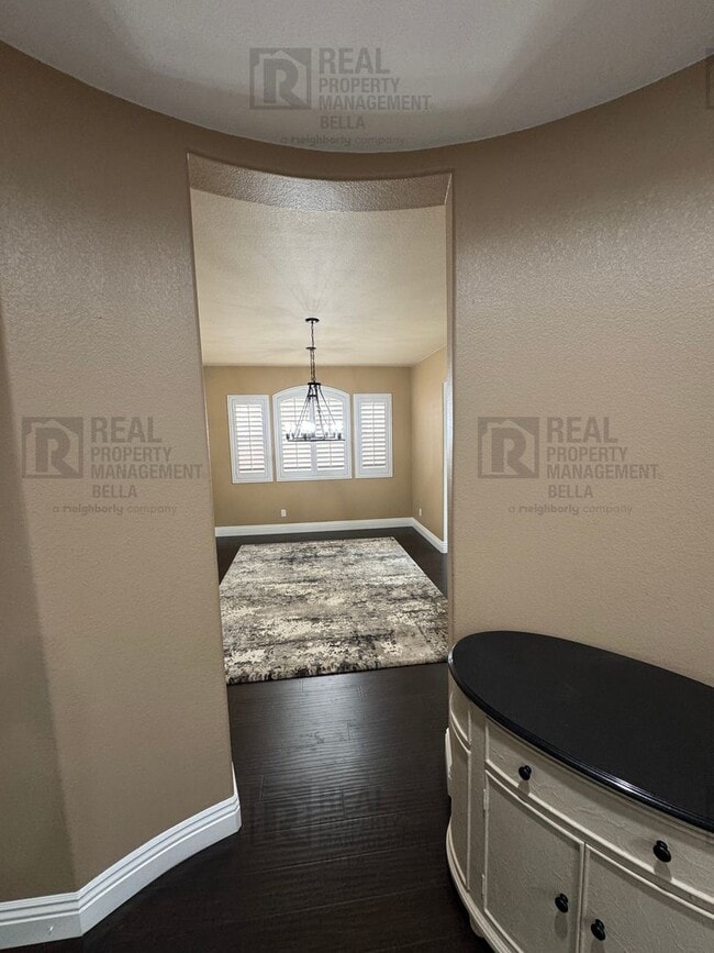 Building Photo - Spacious Murrieta Home with Pool, Spa, Firepit & Backyard Entertaining