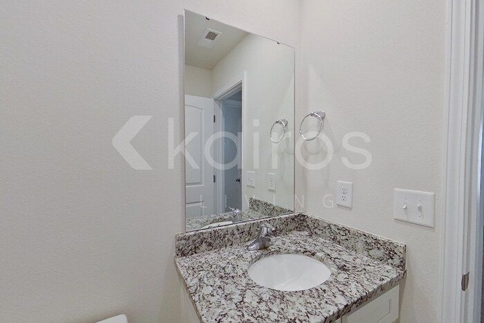 Building Photo - 1626 Hidden Gdn Ln