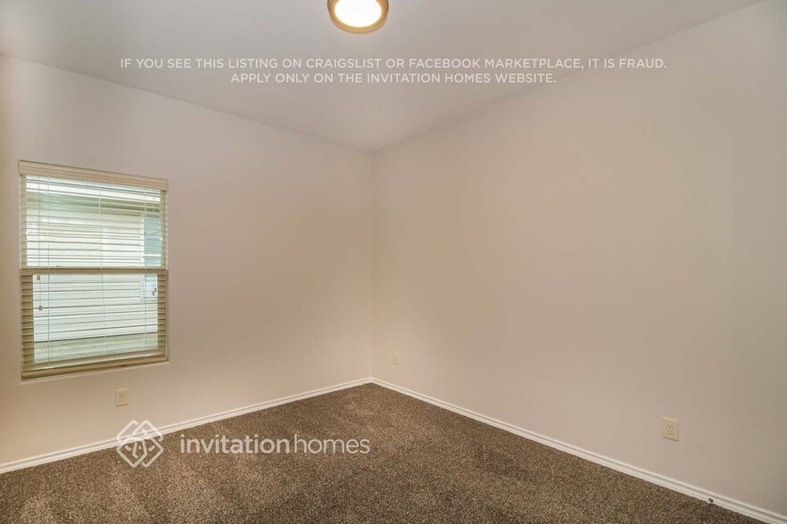 Building Photo - 717 Santa Rosa Dr