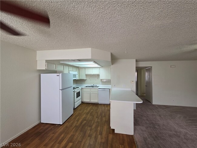 Building Photo - 1104 Pinto Rock Ln