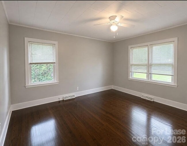 Building Photo - 800 Mt Holly-Huntersville Rd