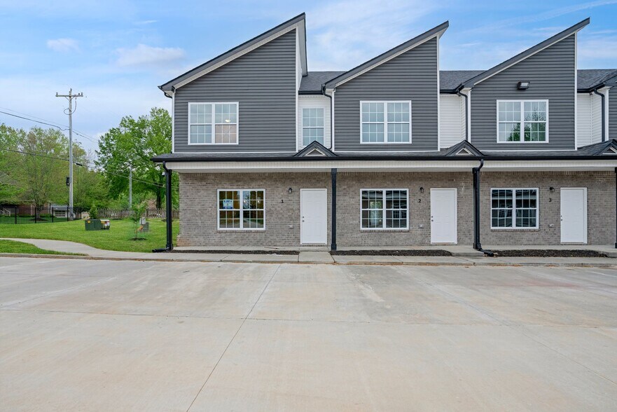 Building Photo - Excell Pointe 2 Bedroom Townhomes
