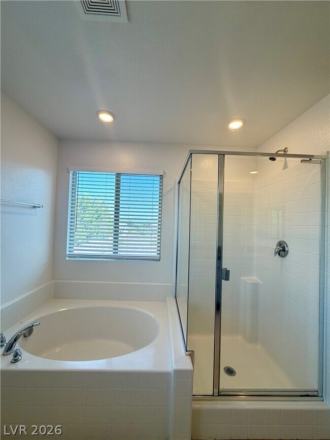 Building Photo - 11377 Sonny Miller Ct