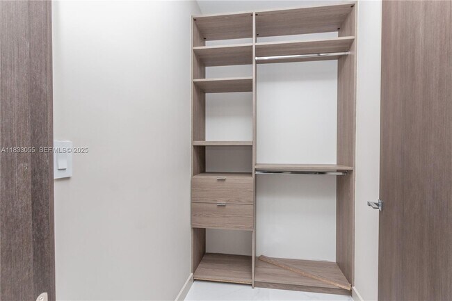 Building Photo - 851 NE 1st Ave