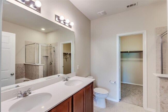 Building Photo - 216 Golden Butterfly Dr