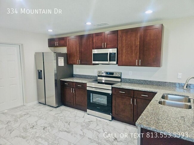 Building Photo - 334 Mountain Dr