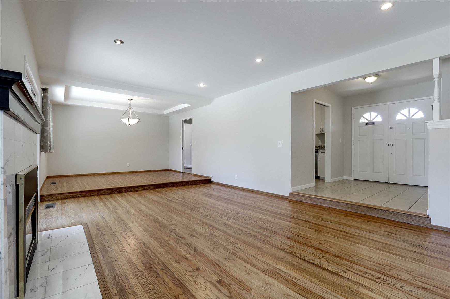 Building Photo - 2720 Diericx Dr
