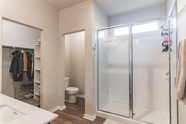 Building Photo - 2001 Fairhaven Gtwy