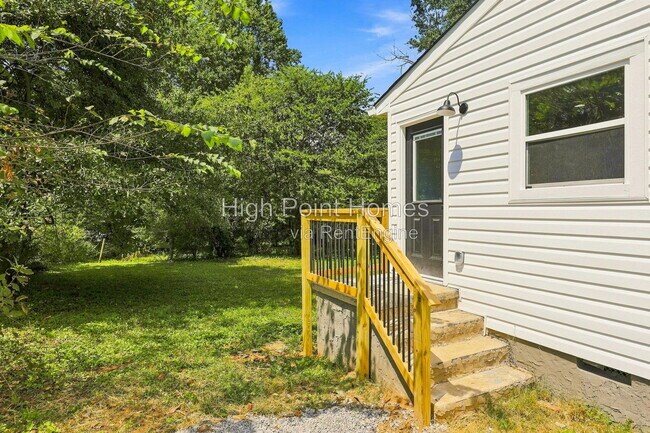 Building Photo - 5225 Fagan St