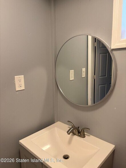 Building Photo - 245 Livingston Ave