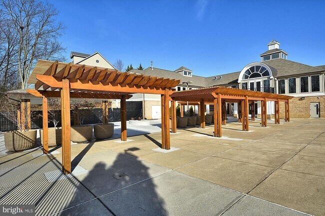 Building Photo - 6533 Grange Ln