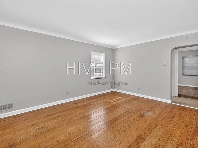 Building Photo - 3333 S Sterling Way