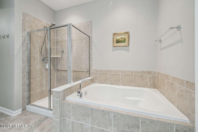Building Photo - 9831 9831-1 Del Webb Parkway Ap