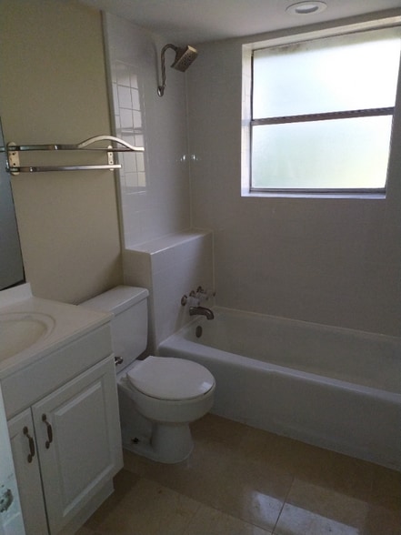 Building Photo - 7618 Village Trail Dr