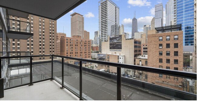 Building Photo - 741 N Wells St