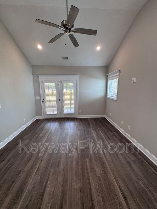 Building Photo - 2071 Denmark Ave SE