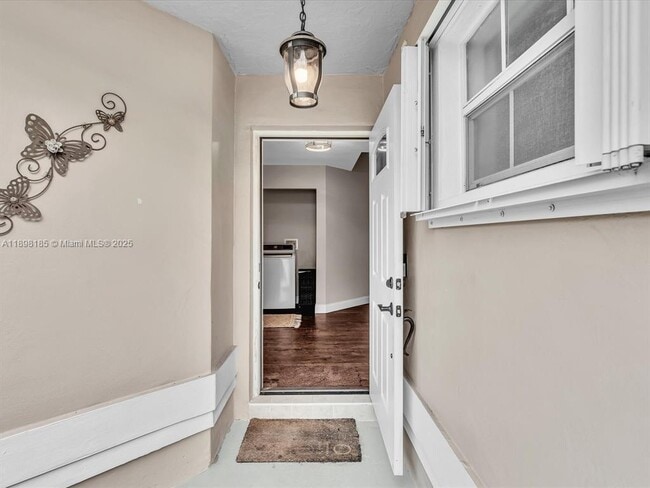 Building Photo - 2970 Myrtle Oak Cir