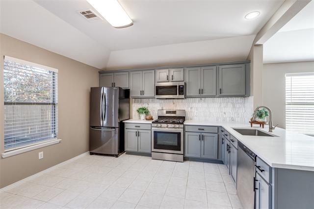 Building Photo - 1108 Chesterfield Dr