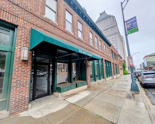Building Photo - 220 W Market St