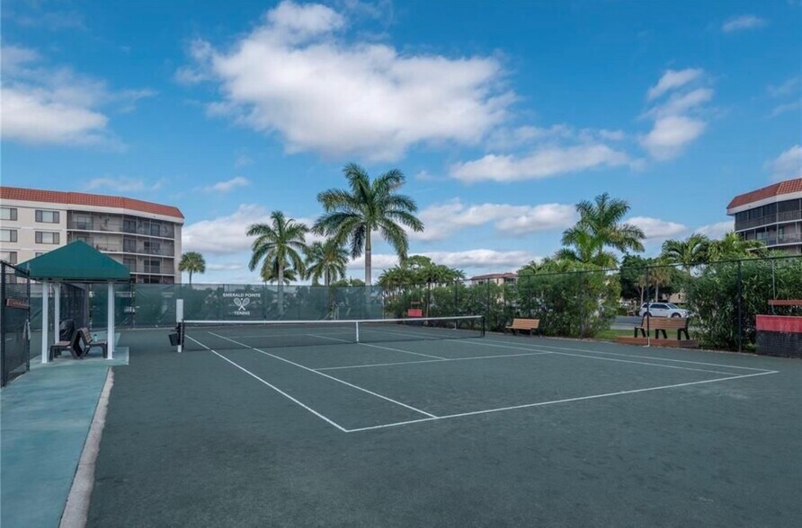 Building Photo - 25188 Marion Ave