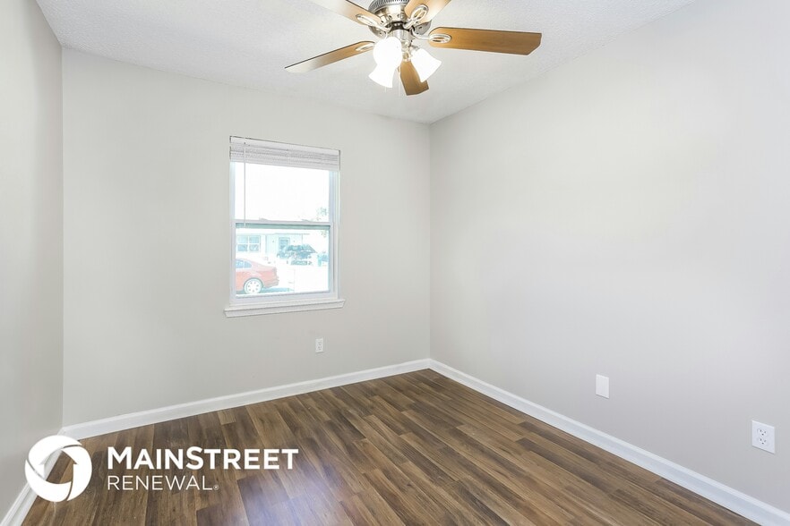 Building Photo - 2065 Chelwood Ct