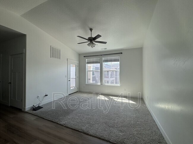 Building Photo - 511 N 310 W