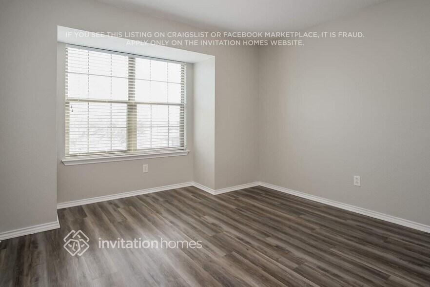 Building Photo - 308 Leanne Dr