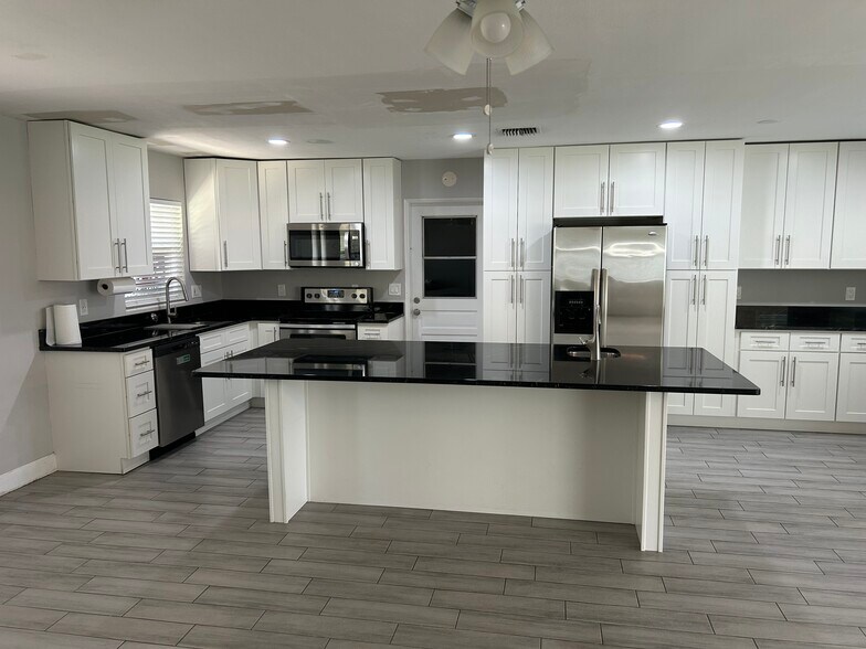 Awesome! - 108 Frances Dr