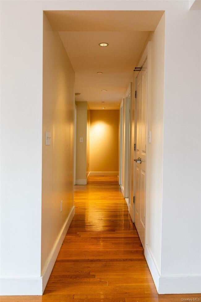 Building Photo - 362 St Nicholas Ave
