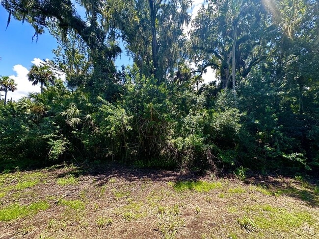 Building Photo - 2325 Salt Creek Trail