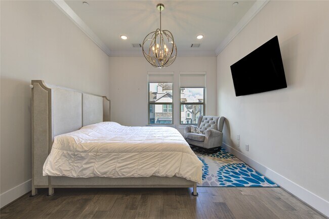 Building Photo - 2661 Fountain Key Blvd