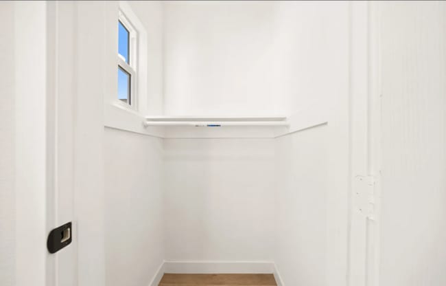 Building Photo - 2925 W Shorb St