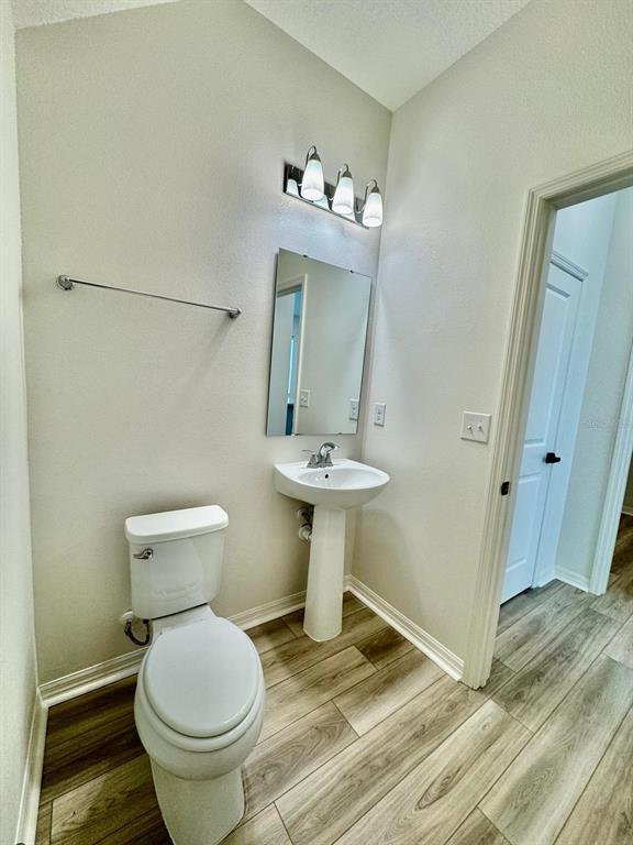 Building Photo - 9612 Westside Hls Dr